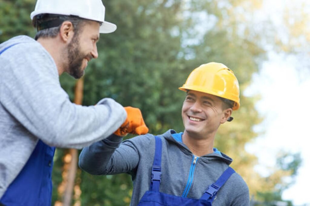 Friendly Florissant Tree Service professionals providing dependable customer service and expert tree care for homeowners in Florissant, MO.